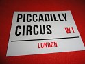 Piccadilly Circus W1 London London United Kingdom  Kardorama 411. Subida por DaVinci
